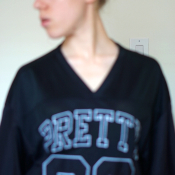 H&M Divided Black Oversized T-shirt - Picture 6 of 9